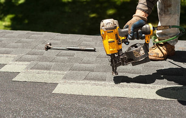 Roof Gutter Cleaning in Farmingville, NY